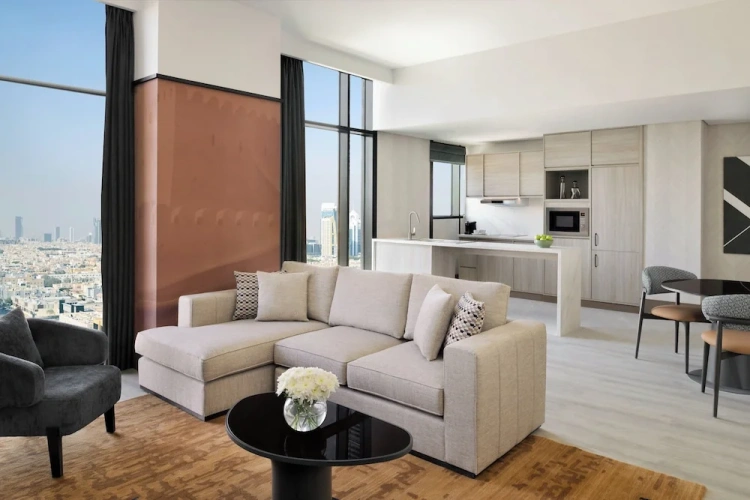 1 Bedroom Club Suite
