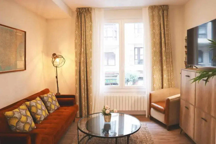 Homeloving apartment Bilbao centre with Parking space
