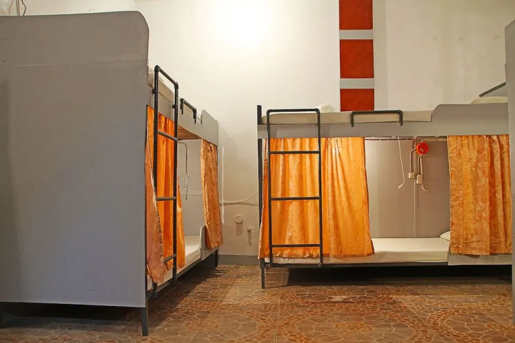 Mario's Travellers Inn - Hostel