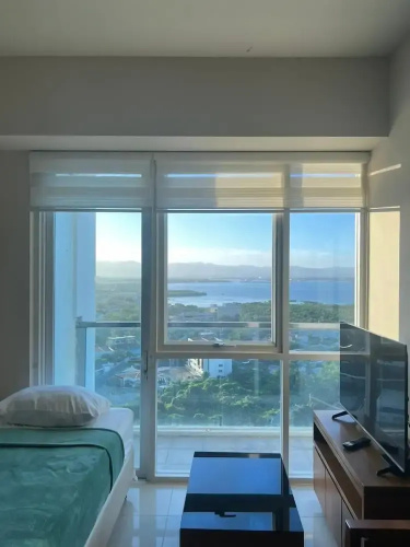 Condo Resort 1 Br by Rosenda B.