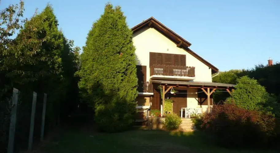 Ildikó House