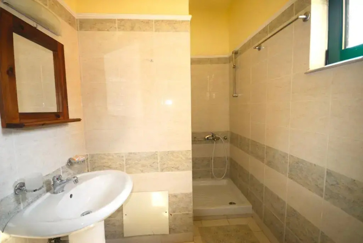 Aloni Suites