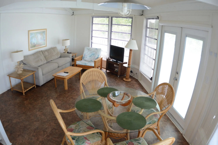 Topsider Resort