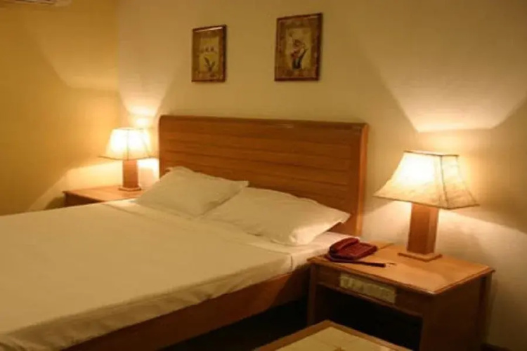 Sri Temple Park Hotel