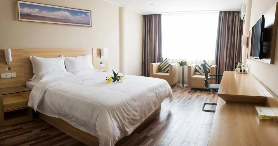 Huayi Hotel