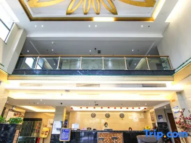 Very Huating Hotel