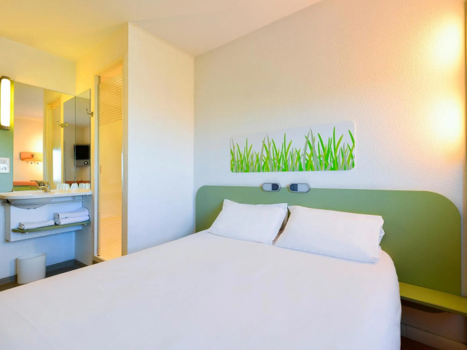 ibis budget Paris Porte d'Orleans - Image 9