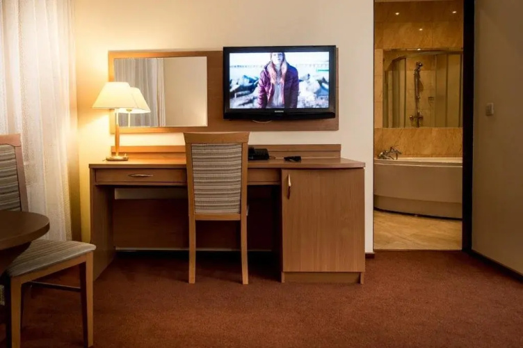 Hotel Nad Pisą