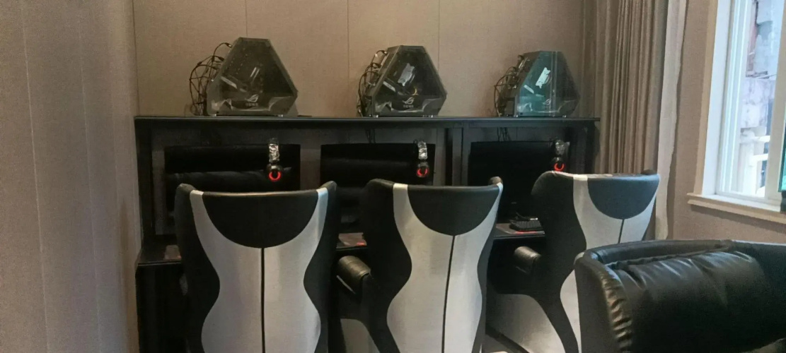 Ruian Shangpin E-sports Hotel