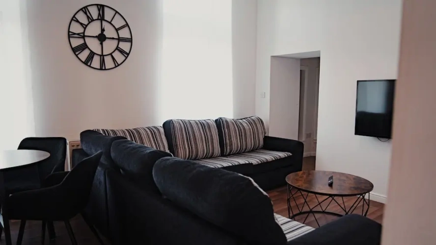 2 Bedrooms Deluxe Apartment