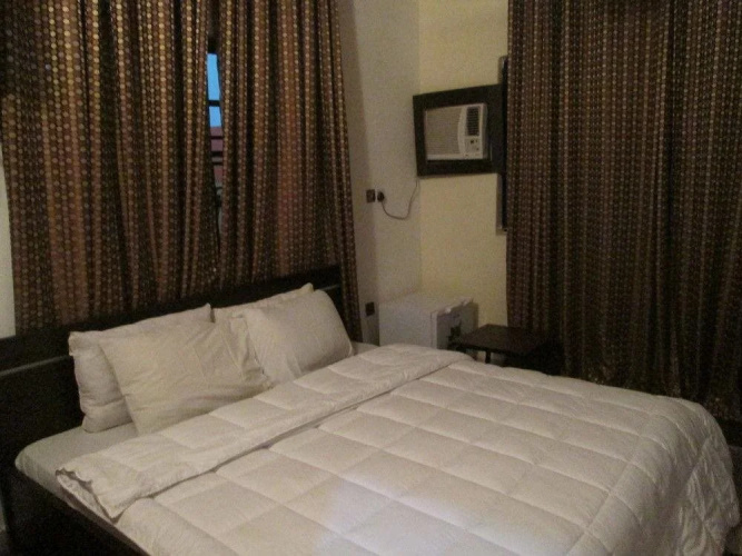 Habbot Hotels