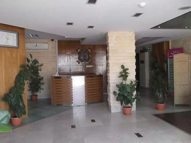 Eshraqh Hotel