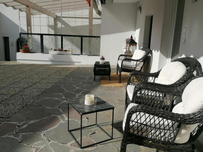 3 Bedrooms Apartment