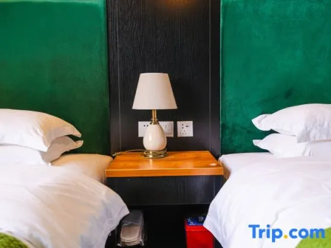 4 Bedrooms Deluxe Family Suite
