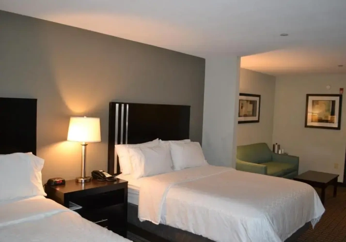 1 Bedroom Suite