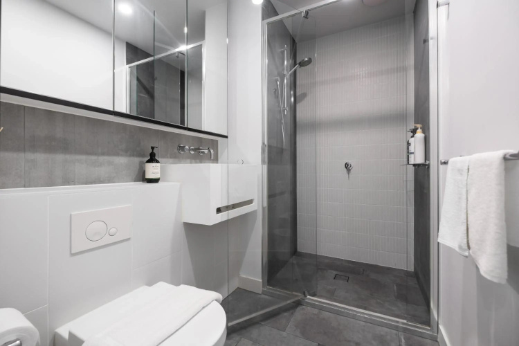 Modern 2BR 1BA apt in MELBOURNE CBD+WIFI