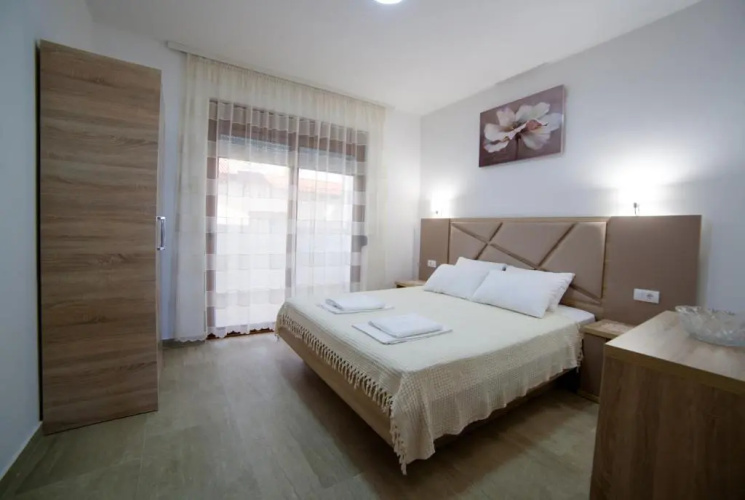 Apartments Kollari