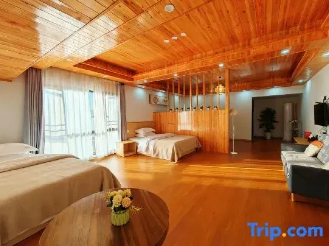 Triple Suite with river view