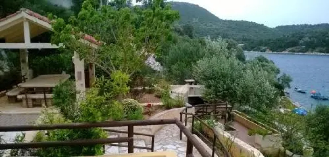 Levantes Houses