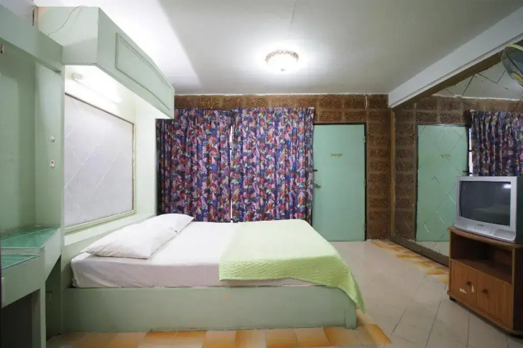 OYO 1003 Naklua House