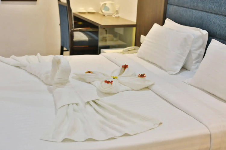 Jhansi Hotel
