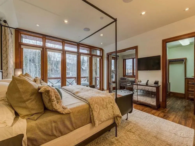 Lorian No 11 Condo