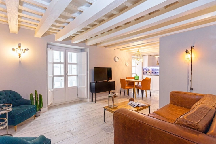 2 Bedrooms Apartment with balcony