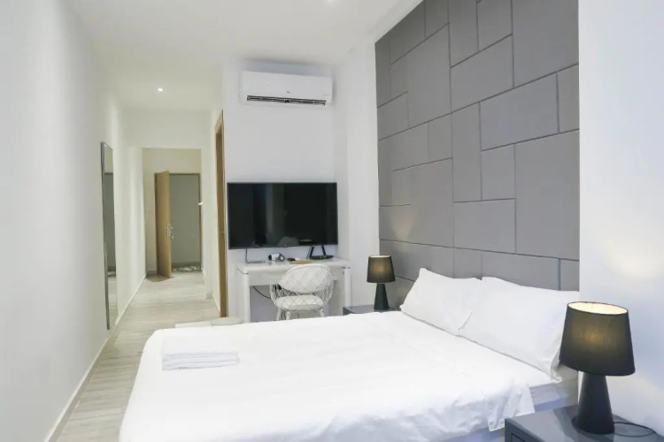 Comfy Studio 3 by ReCharge