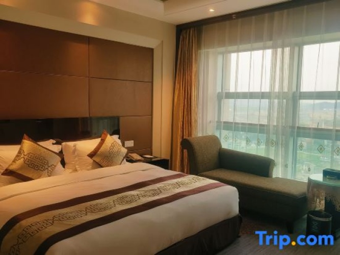 Deluxe Double Suite