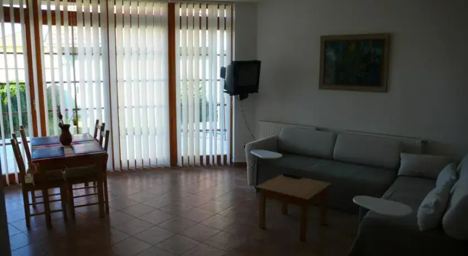 Forrás Vendégház