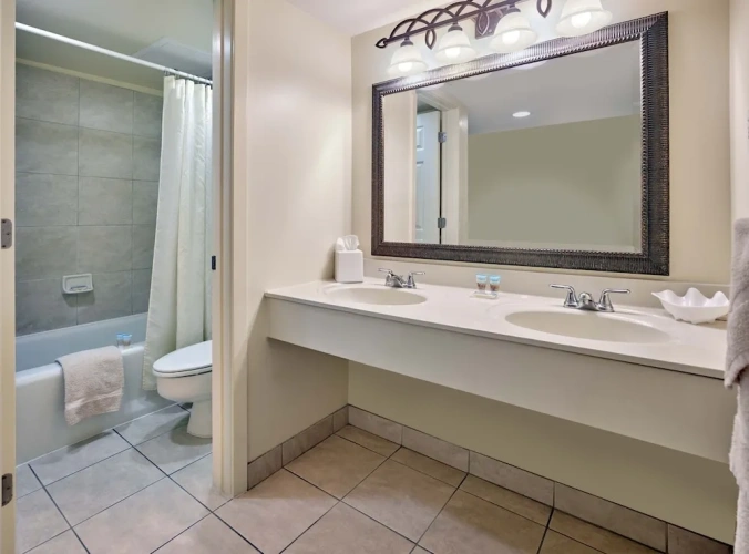 2 Bedrooms Double Suite