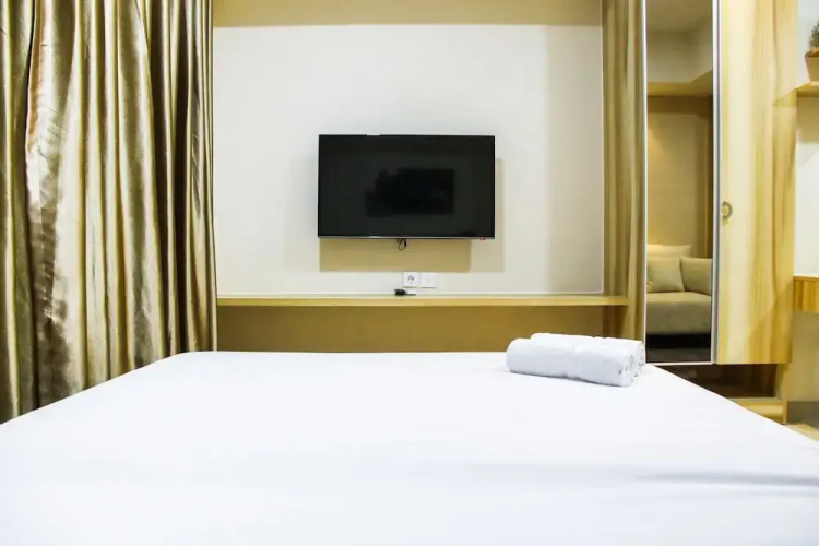 Modern Style The Oasis Studio Apartment with Comfortable Sofa