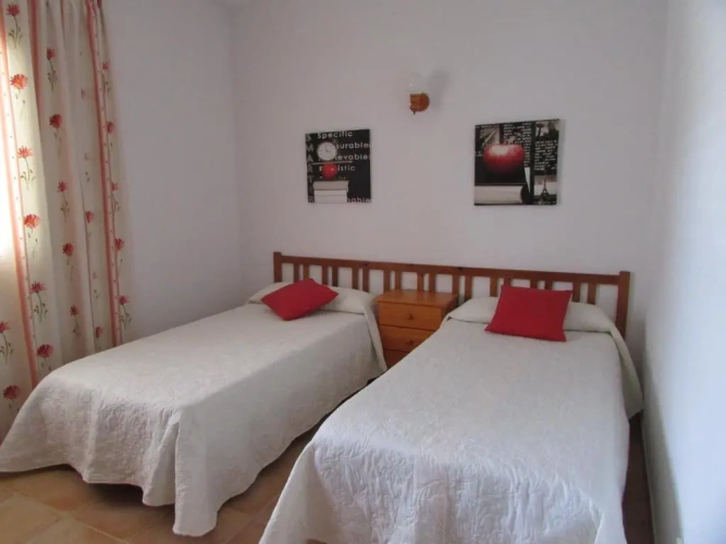 2 Bedrooms Apartment