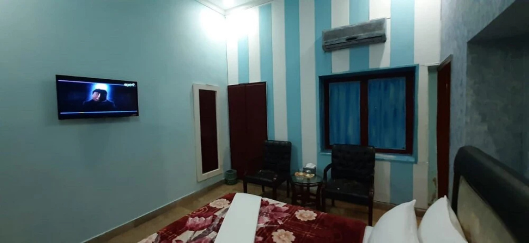 Safari hotel
