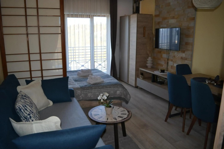 Lola apartman L11