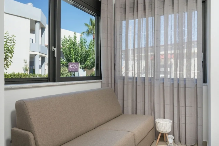 1 Bedroom Family Apartment with sea view