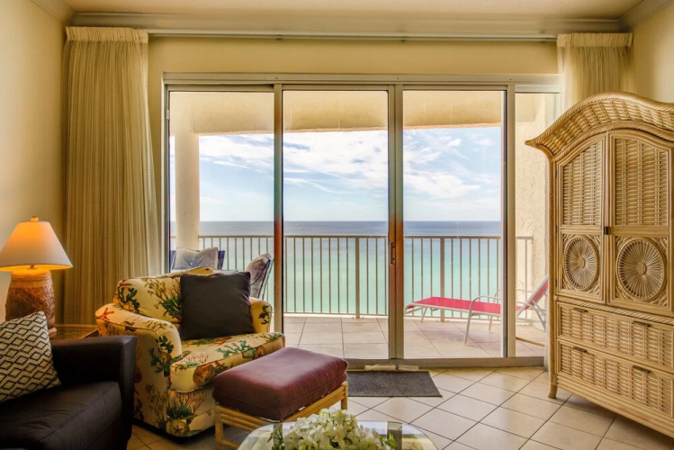 Long Beach Resort by Forehand Rentals