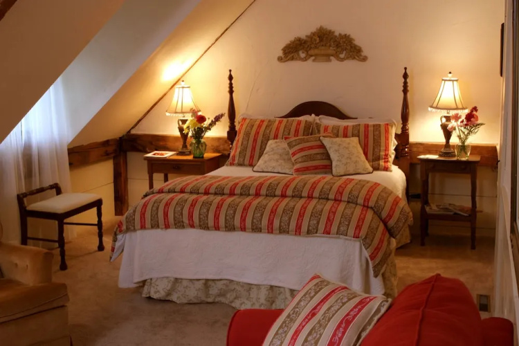 Colby Hill Inn