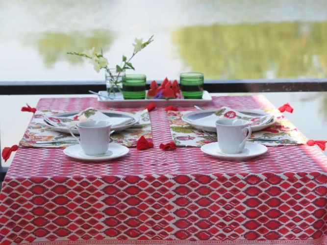 Suite with river view