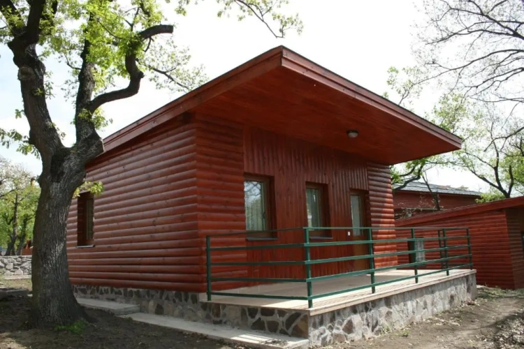 1 Bedroom Bungalow with view