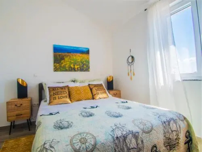Marina Apartments Vir