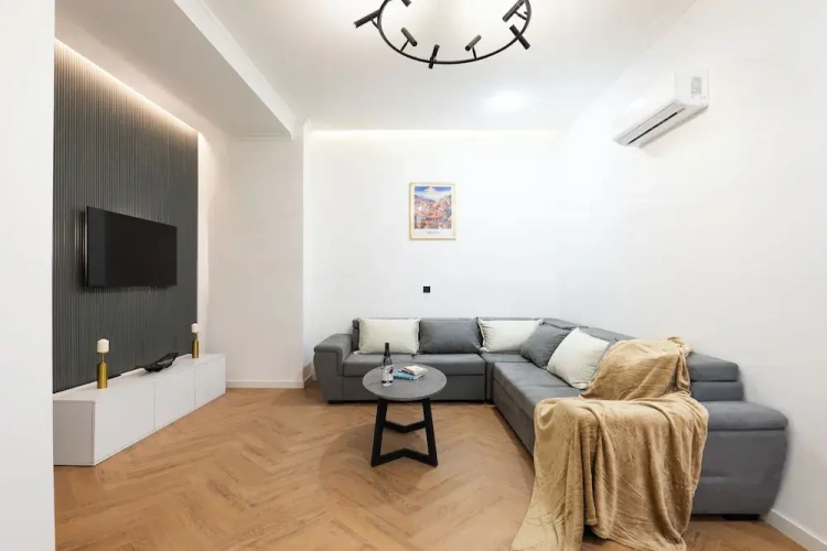 4 Bedrooms Standard room with balcony