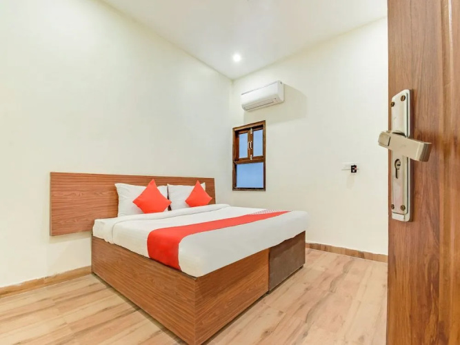 OYO Flagship 439 Krishna Living