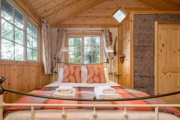 Host Stay The Eco Cabin