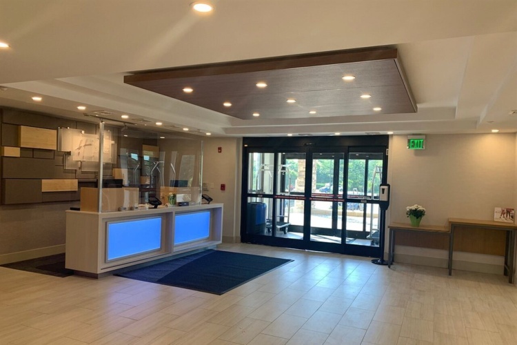 Holiday Inn Express Fall River North photo 15