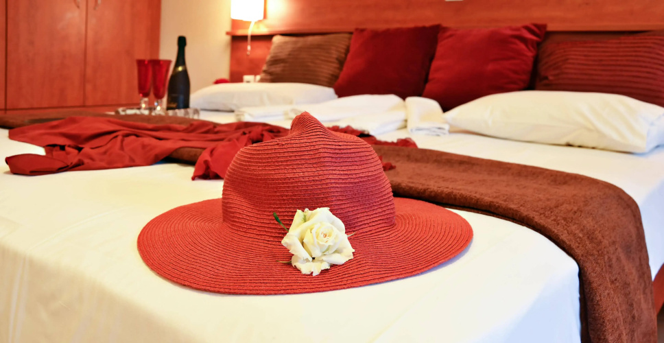 Belussi Beach Hotel & Suites