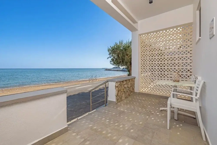 Standard Double room with sea view