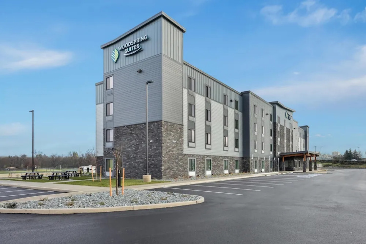 Woodspring Suites Medford Near I-5 - Medford