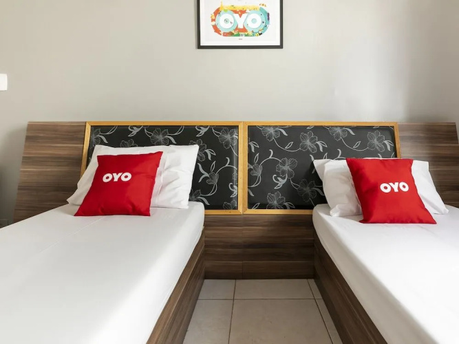 OYO Hotel Sunshine