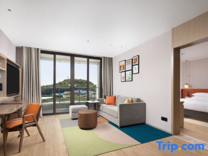 Suite with garden view